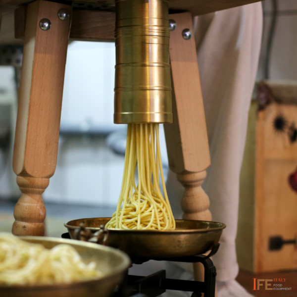 Torchio per pasta fresca OPTIONAL N° 5 REBER elettrico spaghetti